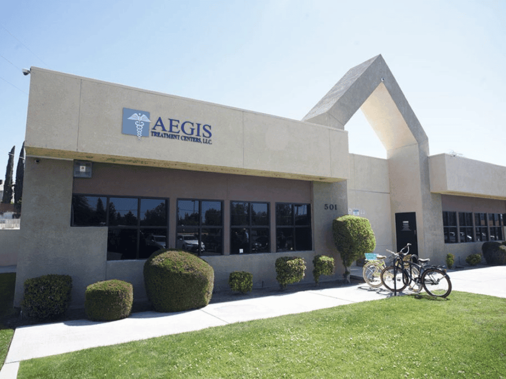 Aegis Bakersfield Columbus exterior